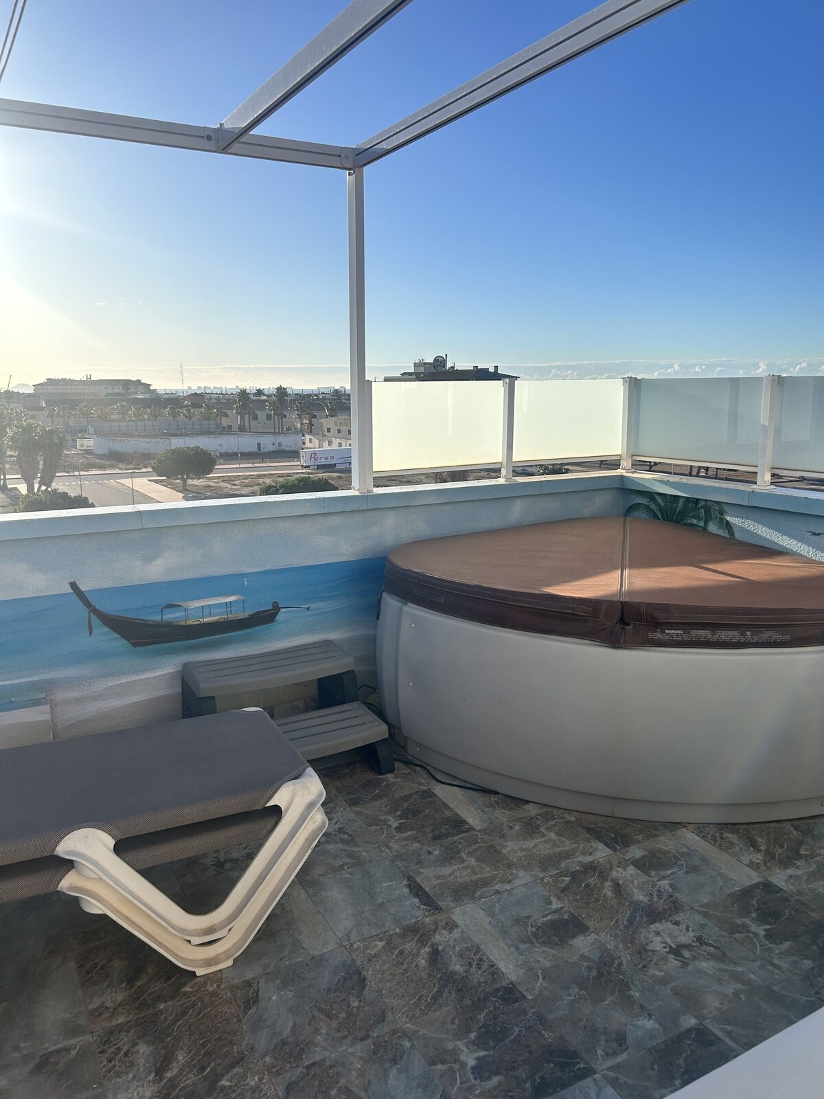 Beautiful penthouse 2 bedroom apartment